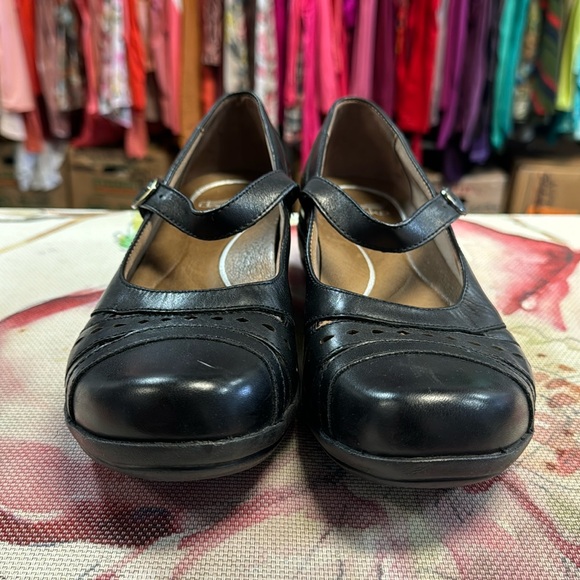 Dansko Mary Jane Shoes size EU 40. US size 10 - Picture 2 of 7